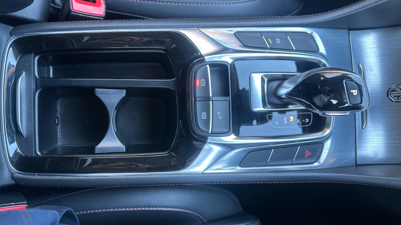 MG HS 1.5 T-GDI SE 5dr DCT Petrol Hatchback